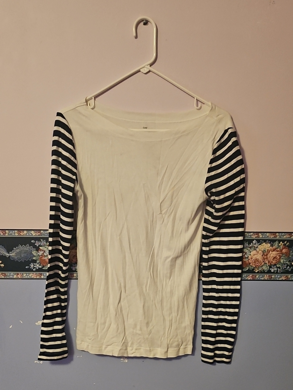 GAP White Long-Sleeve Tee with Black Striped Sleeves